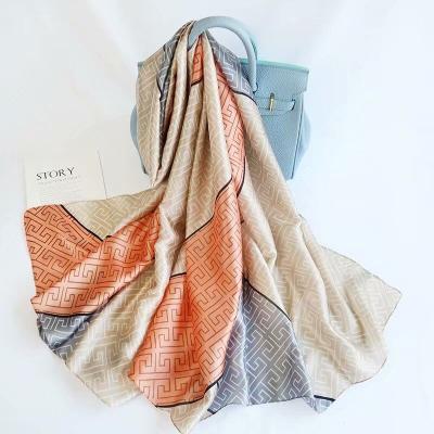 China 2021 New Fashion Design Women's Muslim Chiffon Scarf Chiffon Silk With Printing Luxury Scarf for sale