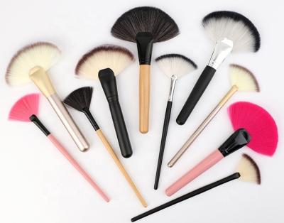 China Angular Blush Large Professional Single Fan Sweeps Different Size Neon Makeup Brushes Face Fan Blending Single Brushes for sale