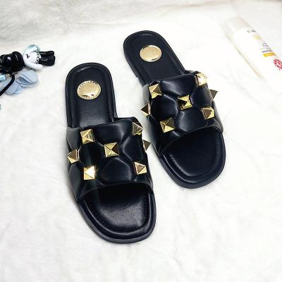 China Wholesale Lightweight White Sandals Women Leather Trim Unique PU Women's Slippers Sandals Rubber Sandals for sale