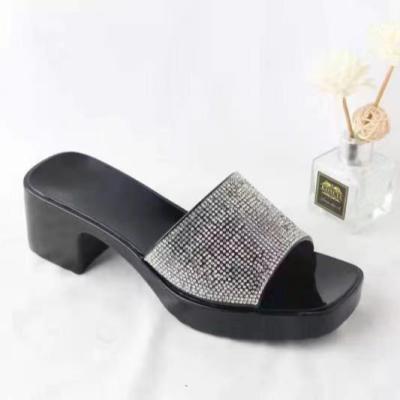 China PVC High Heels Women's Sandal Slipper High Quality Lightweight Transparent Thick High Heel Ladies Glass Shoes for sale