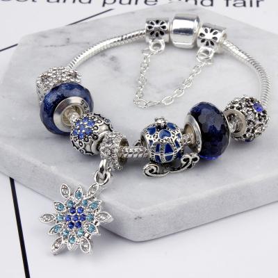 China 2022 Vintage Blue Sky Blue Sky Pumpkin Female Wagon Snowflake DIY Jewelry Glass Bead Bracelet DIY Handmade Bracelet for sale