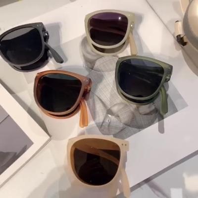 China 2022 New Folding Eye Protection Decoration Sunglasses Women Summer Sun Protection TR90 Polarized Sun Glasses Spring UV Temples Wholesale for sale