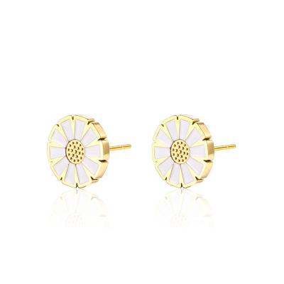 China FASHIONABLE Hot Sale Gold Plating Personalized Korean Flower Daisy Stud Charm Earrings For Women Fashion Cool Jewelry for sale