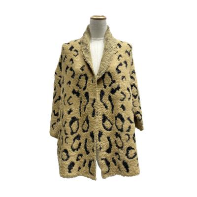 China Hot Selling 50% Luxury Ladies Leopard Print Yellow Sleeve 50% ACRYLIC NYLON Fashion Open Poncho For Women for sale