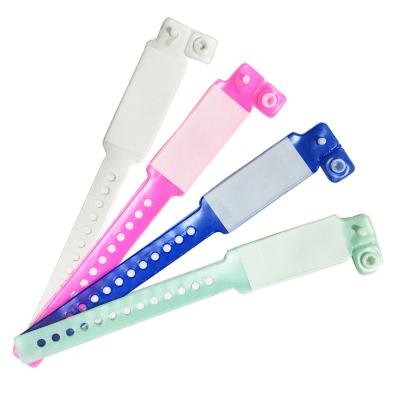 China PVC ID Bracelet Hospital ID Band Soft Write-on Medical ID Bracelet for sale