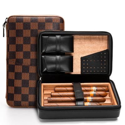 China Watch Packaging New Sale Luxury High End Cedar Wood Humidor Box Leather Portable Travel Cigar Case With Logo Customized for sale