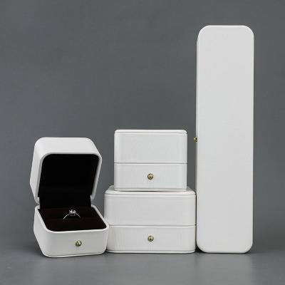 China Fashionable Good Quality Square Ring Jewelry Packaging Box Leather Necklace Boxes Custom Logo for sale