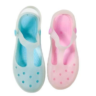 China Cushioning Fashion Summer Jelly Slide Sandals Clear Shoes Slip-On Jelly Shoes Ladies Flat Beach Jelly hole shoes for sale