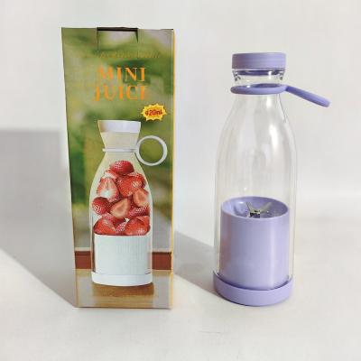 China 2022 New 350ml Car Handheld Wireless Mini Car Radio Mini Juicer Household Smoothie Small Refilling Juicer for sale