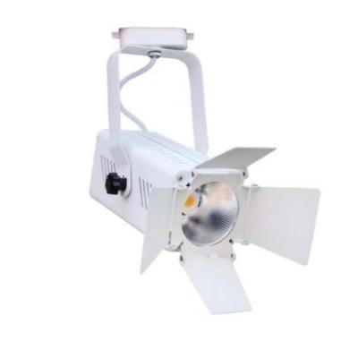 China Sports Stadiums 30W Dimmable Rotatable Angle Adjustable Broadcast TV Studio Video Film Lighting Spotlight Zoom Fresnel Track Lighting for sale