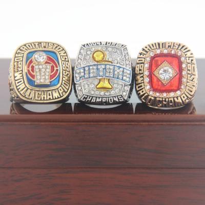 China Linghu CLASSIC Custom Men's Youth Sports Champion Rings Show Gift Box Basketball Championship Rings Detroit Pistons Ring Set for sale