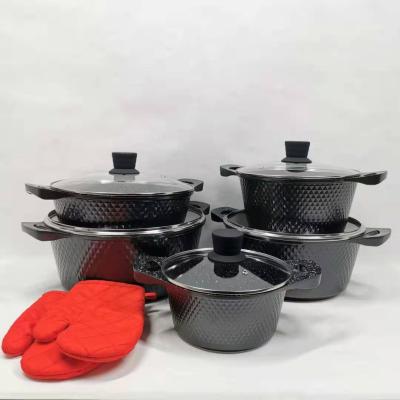 China 12pcs Dessini Die Casting Sustainable Stick Aluminum Cookware Non Set Pot Set High Quality for sale