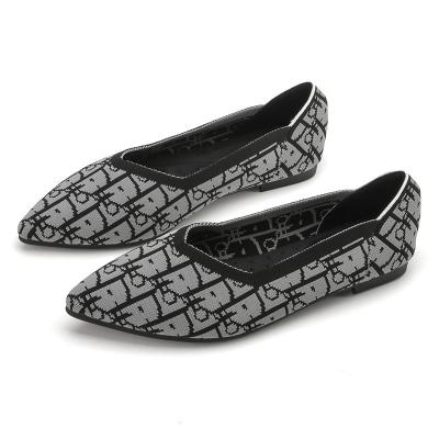 China New Fashion Women Massage Super Soft Fabric Flat Shoes Ladies Ballet Flats Pumps Casual Summer Plus Size Shoes For Dailywear for sale