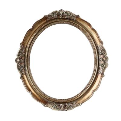 China New Classic Antique Oval Resin Photo Frame 12 Inch European Frame Decors for sale