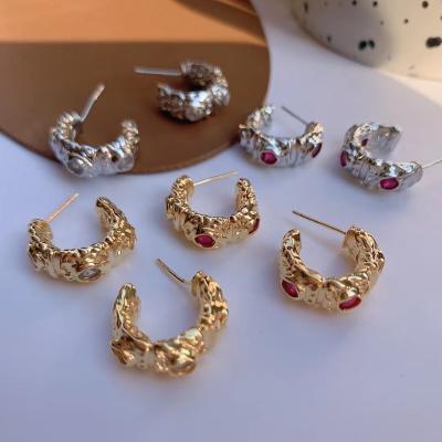 China Milli Wholesale Huggie Casual/Sporty Hoop Earrings 18k Gold Plated Hoop Fashion Gold Filled Earring Hoops Solid Women for sale