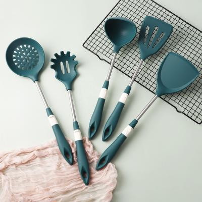 China Viable DIY Kitchen Utensils Set Silicone Utensils Set Accessories 5 pcs Viable Black Blue Modern Wholesale Cookware for sale