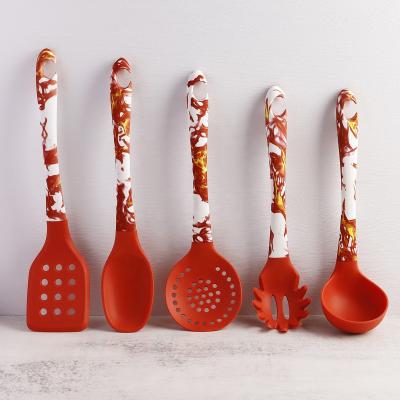 China 6 Pcs Sustainable Contemporary Red Kitchenware Cooking Tools Kitchen Accessories Silicone Utensil Set for sale