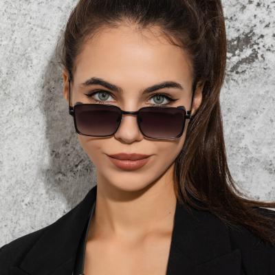 China Latest Trending Rectangle Metal Sunglasses Women Unisex Trending Retro Fashion Sunglasses for sale