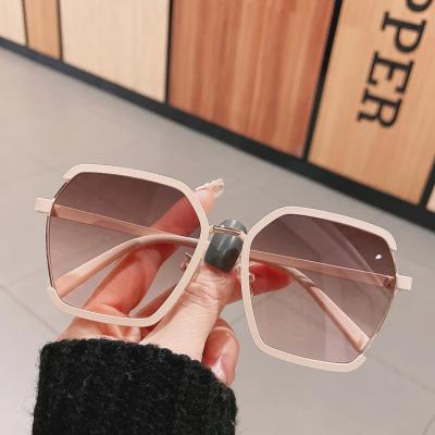 China Wholesale Trendy Sunglasses 2021 New Arrival Fashion Sunglasses Hexagon Women Metal Frame Shades for sale