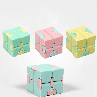 China Wholesale Magic Cube Toy For Autistic Children Fidget In Relaxation Toy Shaky Person Toys Infinity Cube for sale