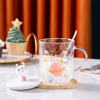 China Cute Sustainable Wholesale Clear Borosilicate Crystal Glass Coffee Keep Animal Mugs Mug With Lid for sale