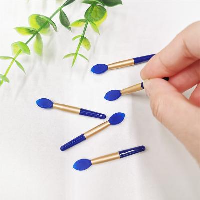 China Angular Blush Hot Selling Blue Lip Brush MIni Brush Daub Lip Balm Logo Start Custom Made Daytime Beauty Kit for sale