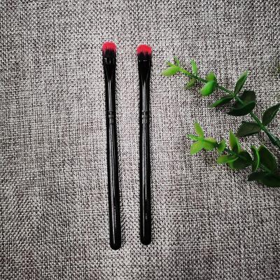 China Angular blush new arrival low price eye shadow brush single small brush concealer two color custom logo for sale