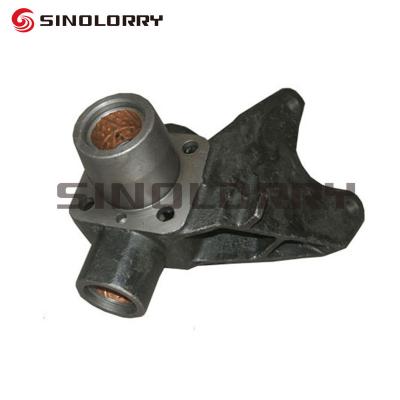 China SHACMAN SINOTRUCK HOWO SINOTRUK HOWO STEERING PARTS ZF8098 ZF8118 LEFT HAND DRIVE Knuckle Bracket LEFT SPARE PARTS AZ9100410032 for sale