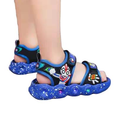 China Children's sandals wholesale custom fashion comfortable boys shoes with flashing LED lights and soft plastic badges for sale