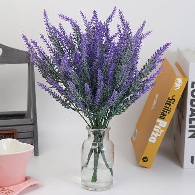 China Eco-friendly Hot Sale Eco-friendly Artificial Decoration Amazon Lavender Plants Plastic Lavender Flowers for sale