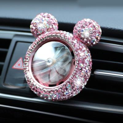 China Eco-friendly Super Cute Bear Shaped Aroma Diffuser Car Vent Clip Fan Scented Air Freshener Inset Drill for sale