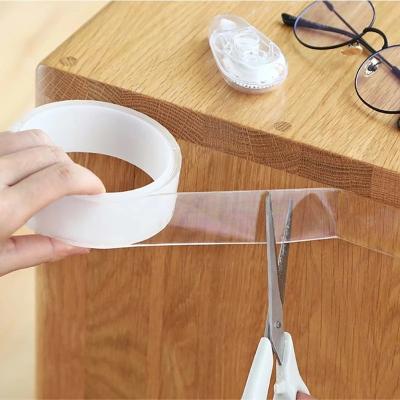 China Universal Nano Tape Hot Sale Reusable Transparent Waterproof Cleanable Double Sided Adhesive Tape NoTrace Gekkotape Home for sale