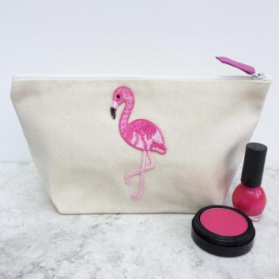 China Custom Logo Fashion Eco Friendly Cosmet Bag Canvas Cotton Polyester Zipper Eyelash Cosmetic Make Up Pouch Bag for sale