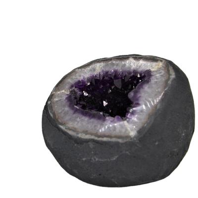 China China Quality Wholesale Natural Mineral Round Hole Amethyst Group Hole Amethyst Silver Bag for sale