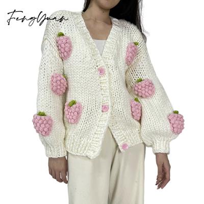 China Anti-Wrinkle Checkerboard Pattern Autumn Women Handmade Long Sleeve Crochet Sweater for sale