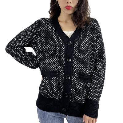 China Anti-wrinkle fashion winter round neck bead knit women jacket cardigan sweater for sale