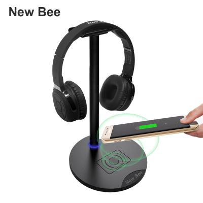 China Headphone holder & Wireless Charging Pad For Smartphones Newest Design Gaming Headset Stand Holder With With USB Wireless Charger for sale