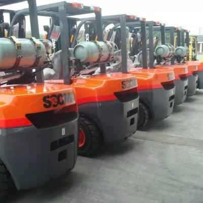 China Building Material Shops 4 Ton Forklift With Push-Puller for sale