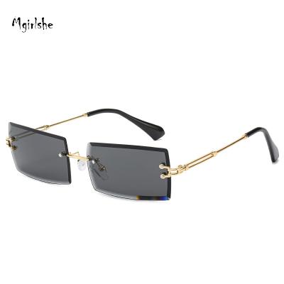 China Unisex Square Eyewear Women Eyewear Summer Logo Square Sunglasses Custom Men's Square Sunglasses Fashion Sun Glasses Mix Color 2021 Mgirlshe for sale