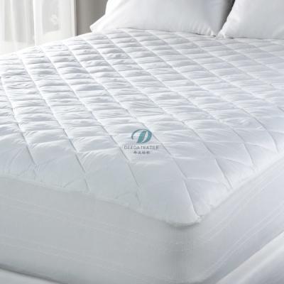 China Deeda Factory Hotel Quilting Hypoallergenic Bed Sheet With Waterproof Protectors for sale