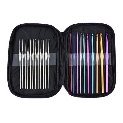 China High Quality Eco-Friendly Steel Handle Crochet Hooks Knitting Needles Crochet Beginner Sewing Kit Home Crochet Hooks Set for sale