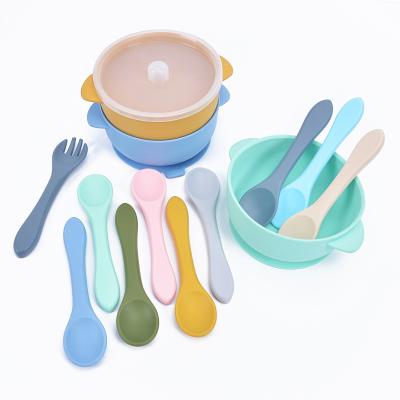 China BPA Free Silicone Eco-Friendly Baby Feeding Bowls Easily Cleaned Silicone Feeding Bowl For Kids Whirlpool Lid Spoon for sale