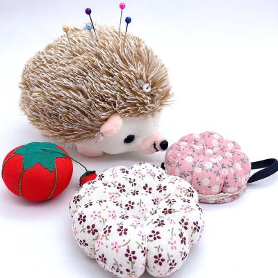 China Sewing Hand Tools Hand Tools Cute Hedgehog Shape Pin Cushion Fabric Pin Holder for Sewing or DIY Opener Animal Pin Cushion for sale