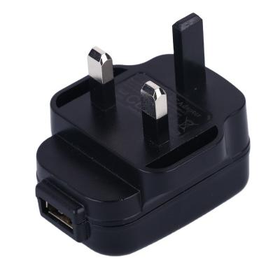 China Mobile phone UK 3pin plug home charger 5V2A USB wal charger for mobile accessories for sale