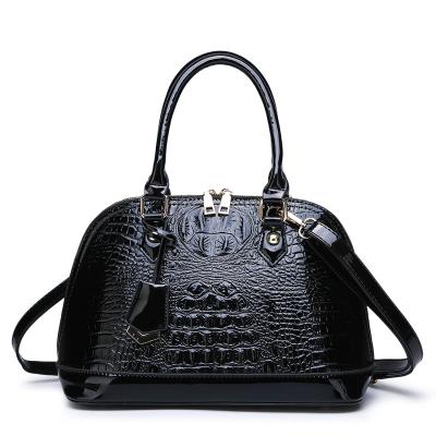 China 2021 New Fashion Diagonal Women Pinch Crocodile Pattern Stereotyped Shell Bag Fashionable Ladies Handbag for sale