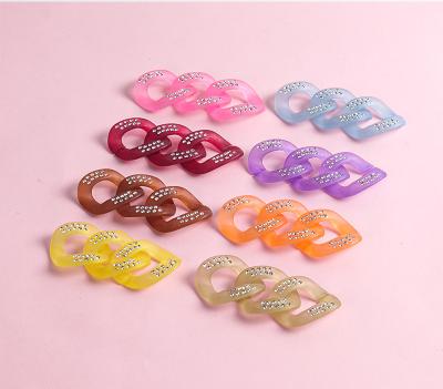 China Wholesale 40mmx33mm DIY Accessories REWIN Bag Parts Sparkle Acrylic Resin Cuban Ring Chain Link Open For Bag Hanger for sale