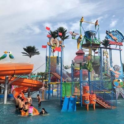 China Mehrfarbiger Splash-Wasser-Spielplatz Aquaparkausrüstung 45KW mit Kinderrutsche zu verkaufen