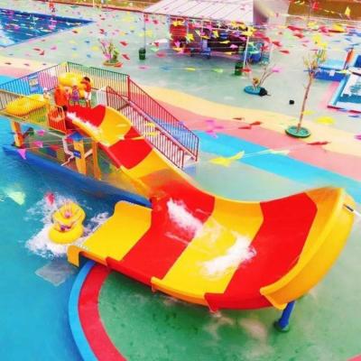 China Fade Resistant Amusement Park Water Slide Famiy Water Slide 1.9m Height for sale