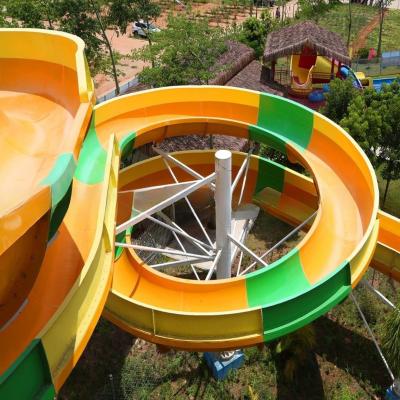 China Fiberglass Swimming Pool Spiral Water Slide For Amusement Park for sale