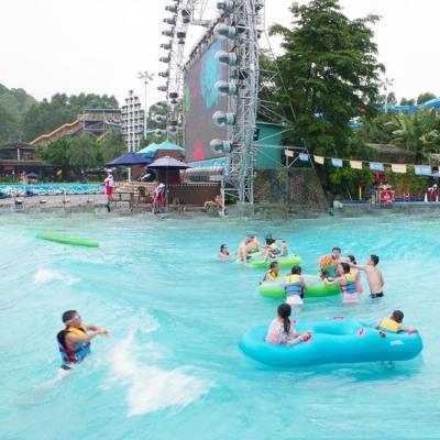 China Alturas de 2 m Piscina de olas de tsunami al aire libre Para el parque acuático de diversiones en venta